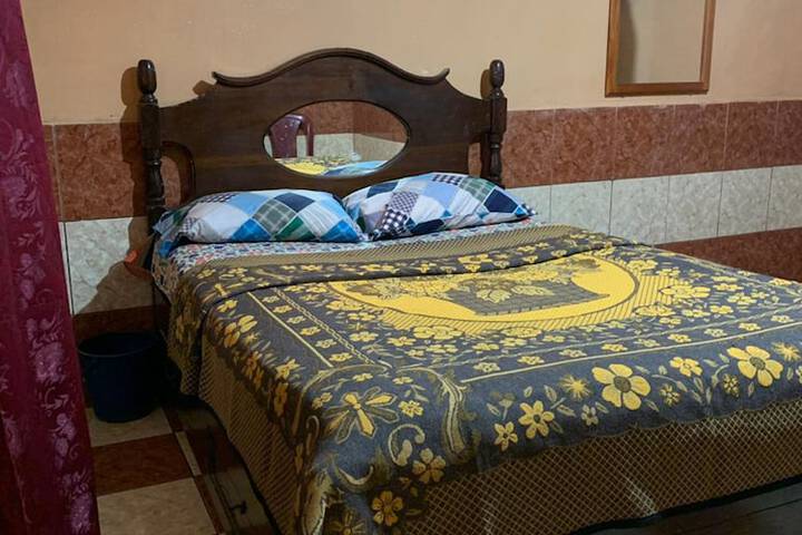 Room 2 of 4