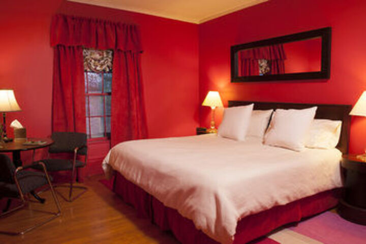 Room 10 of 29
