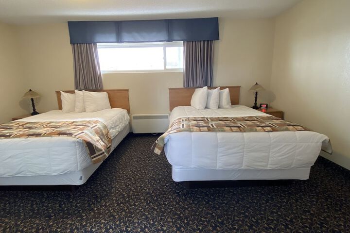 Room 7 of 16