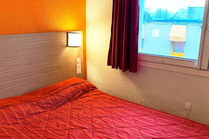 Room 34 of 116