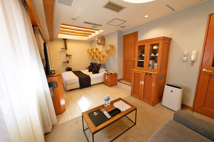 Room 70 of 239