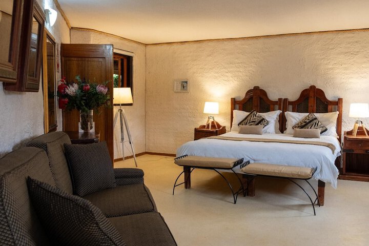 Room 34 of 198