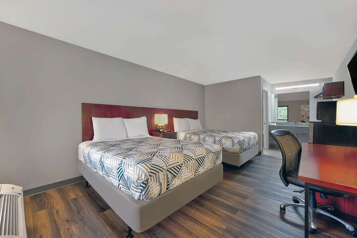 Room 5 of 21