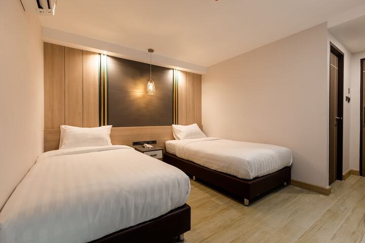 Room 7 of 44