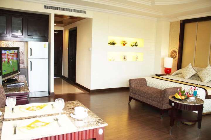 Room 18 of 76