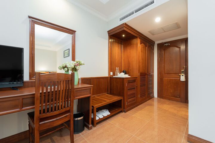 Room 16 of 47