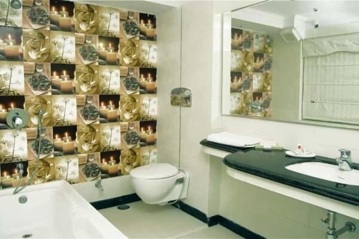 Room 26 of 48