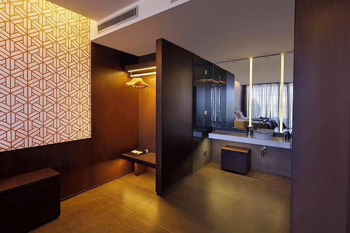 Room 114 of 317