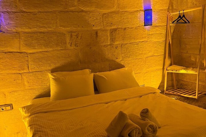 Room 46 of 79