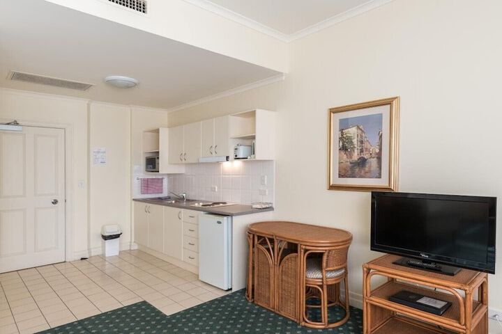 Room 2 of 24