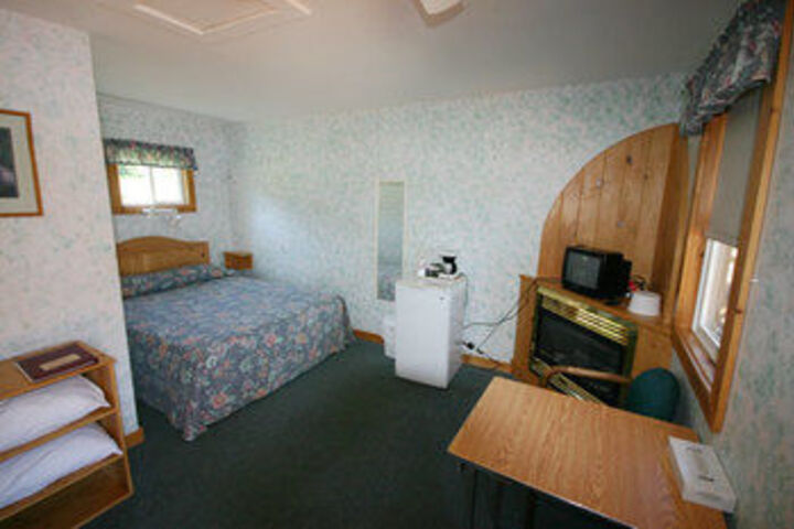 Room 37 of 42