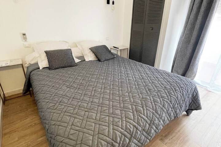Room 7 of 19