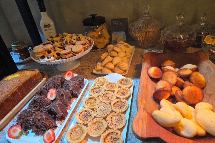 Breakfast/Coffee Service 16 of 24
