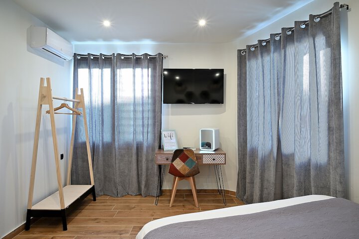 Room 35 of 121