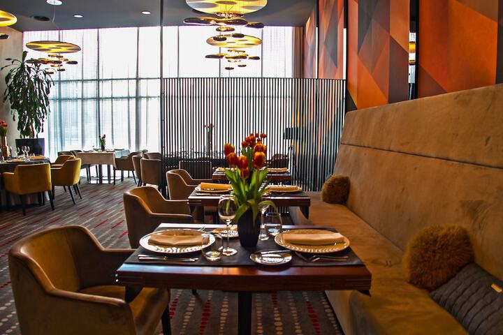 Dining 120 of 159