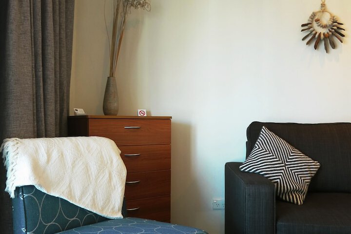 Room 5 of 48