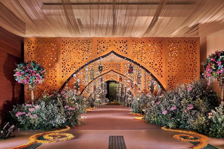Ballroom/Hall 123 of 170