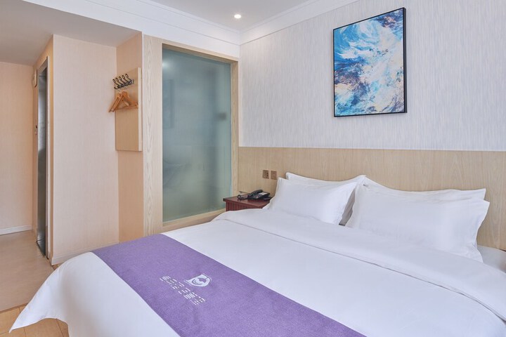 Room 30 of 60