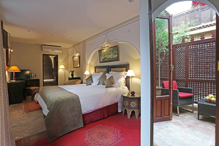 Room 10 of 93