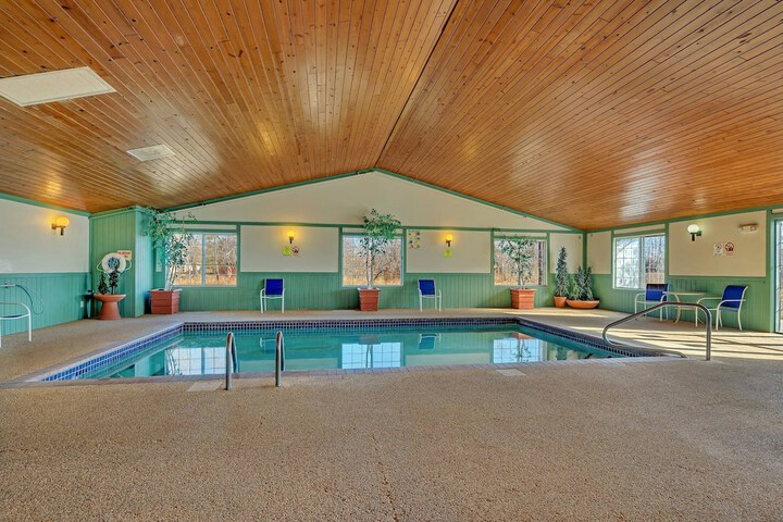 Pool 24 of 42