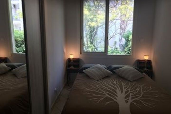Room 8 of 22