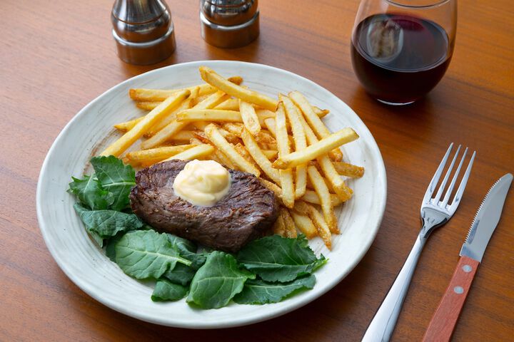 Dining 42 of 64