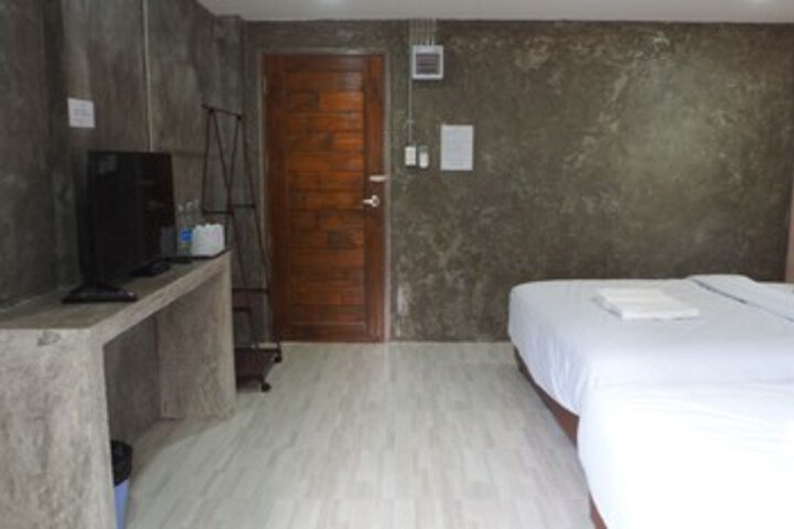 Room 61 of 132