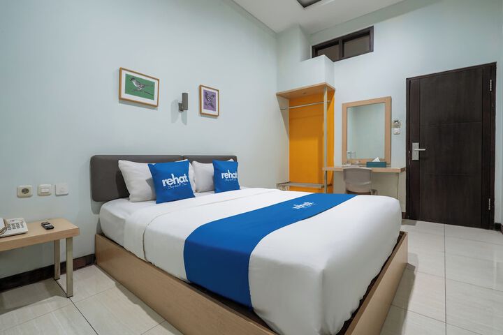 Room 7 of 40