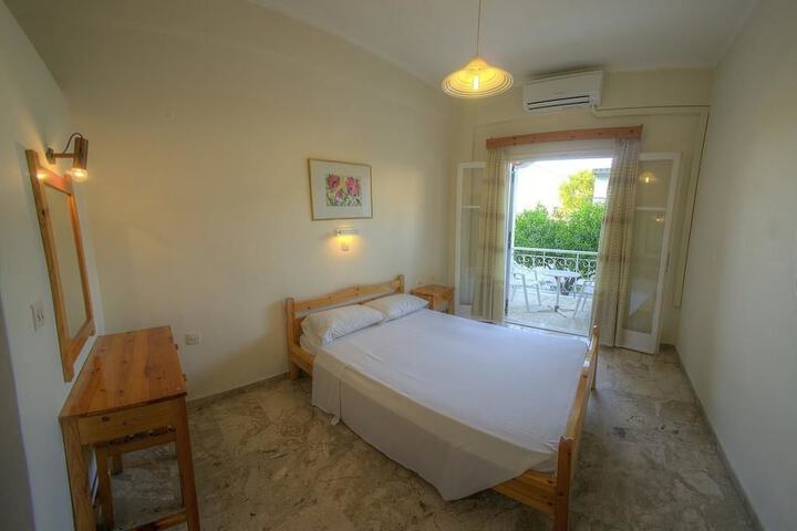 Room 22 of 113