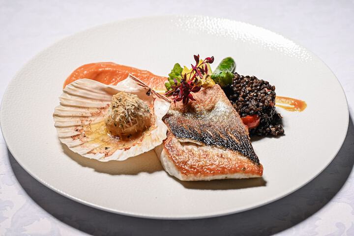 Dining 52 of 67