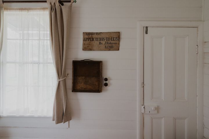 Room 37 of 164