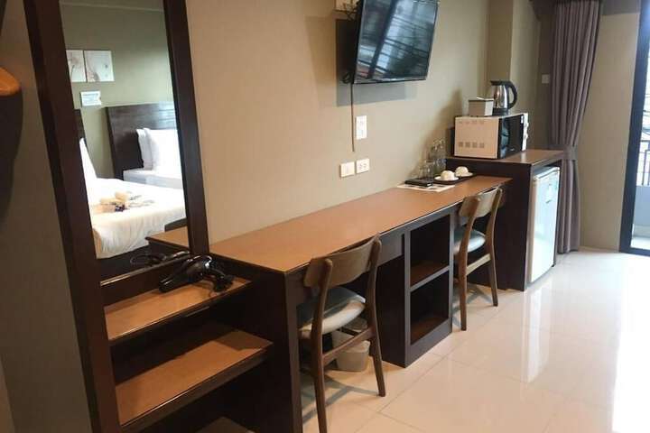 Room 17 of 32