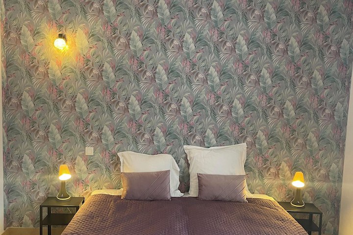 Room 18 of 37
