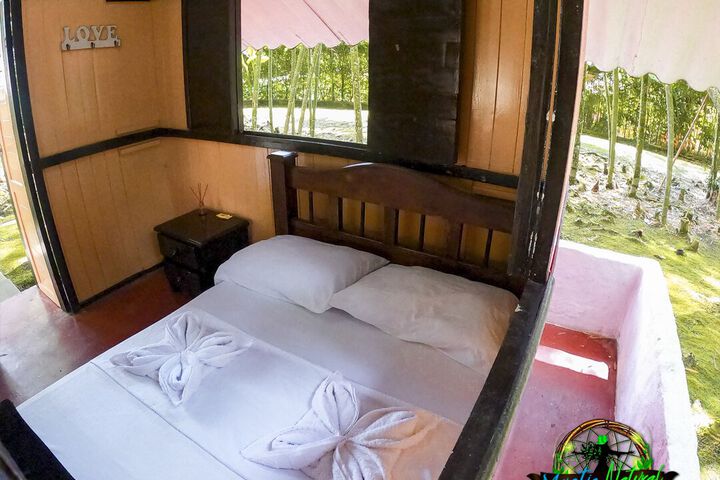 Room 16 of 38