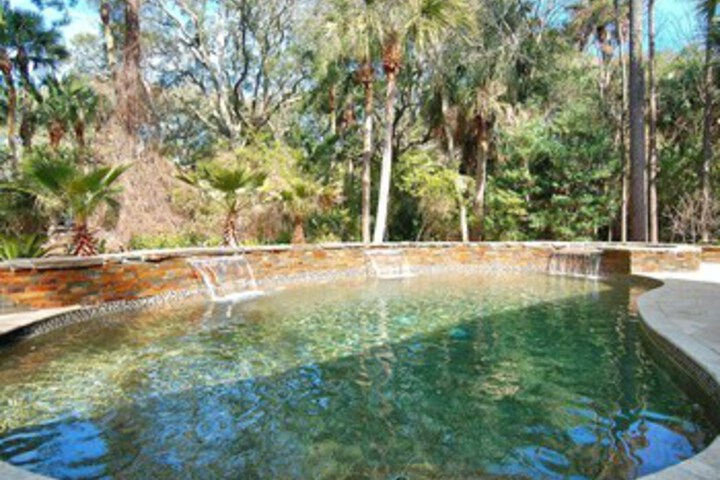 Pool 28 of 48