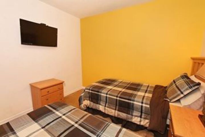Room 5 of 20