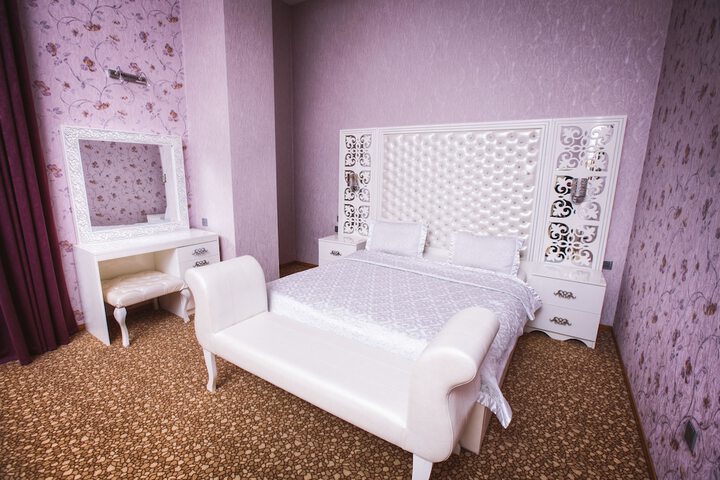 Room 17 of 47