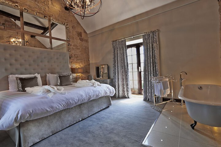 Room 12 of 63