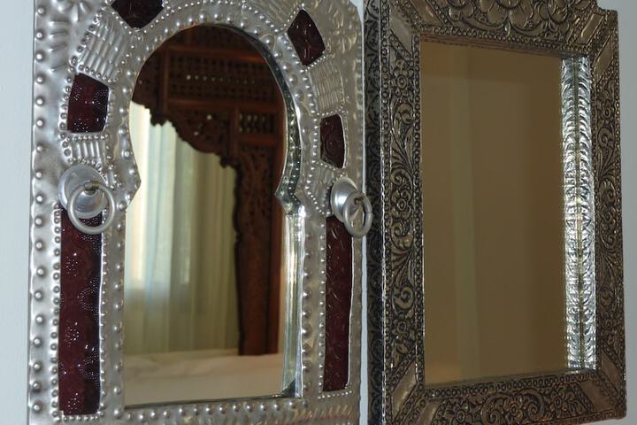 Room 6 of 19