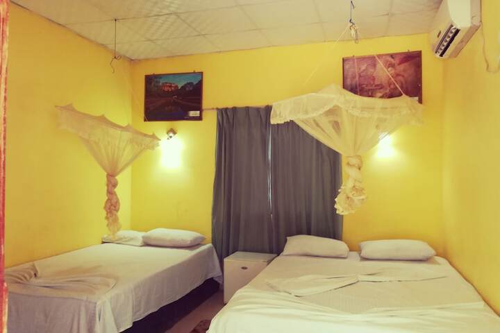 Room 2 of 37