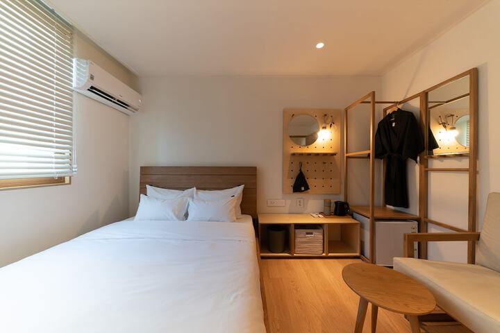 Room 13 of 88