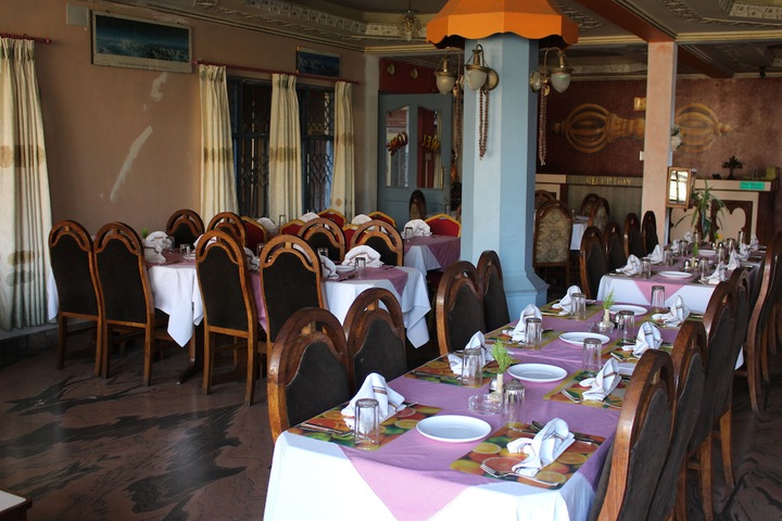 Dining 43 of 61