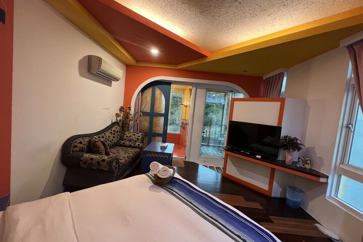 Room 48 of 84