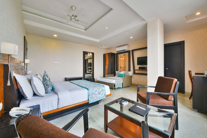 Room 14 of 48