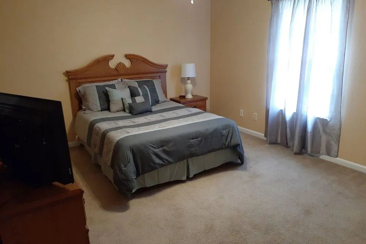 Room 2 of 20
