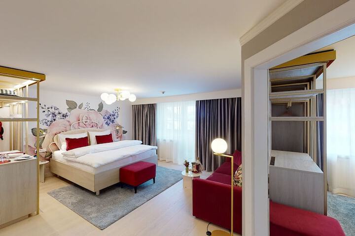 Room 69 of 205
