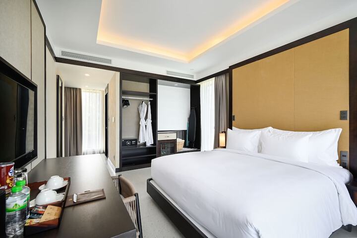 Room 20 of 138