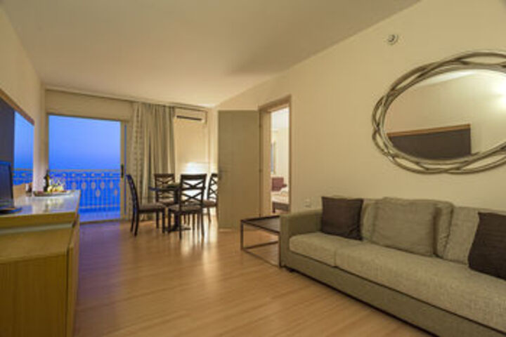 Room 18 of 54