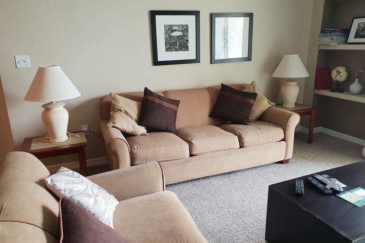 Room 6 of 13