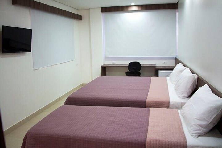 Room 15 of 50